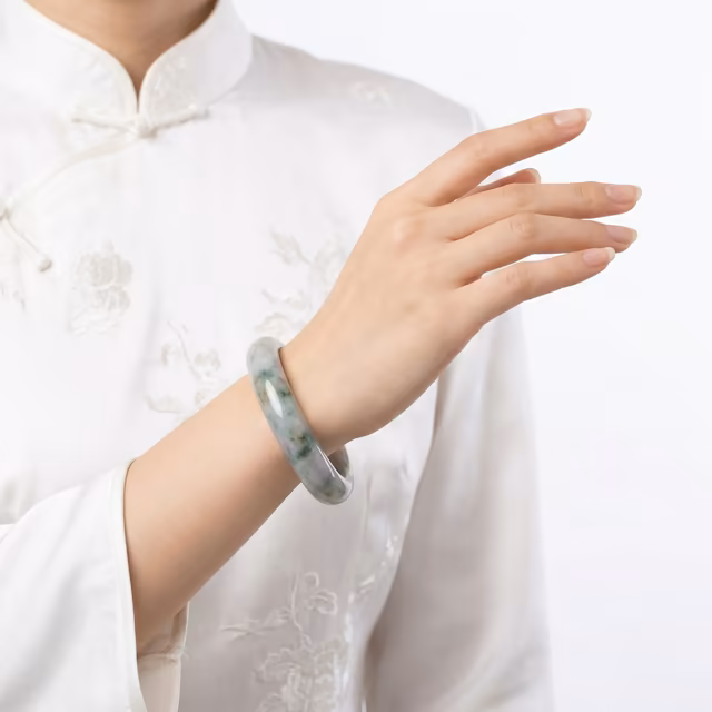 56mm 天然A货冰种彩玉翡翠手镯 view 5