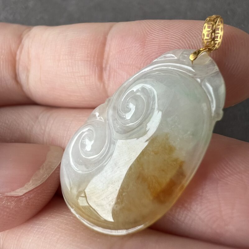 Orange Ru Yi Pendant 28.4mm, POM674