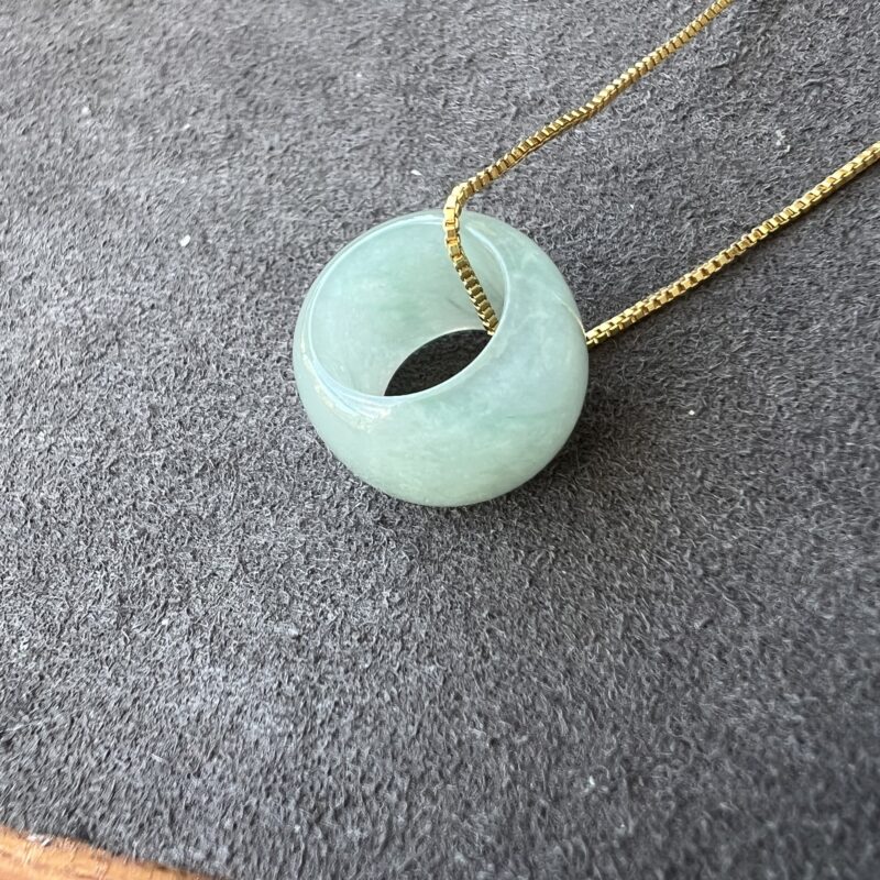 White Circle Pendant 20mm, PWM867