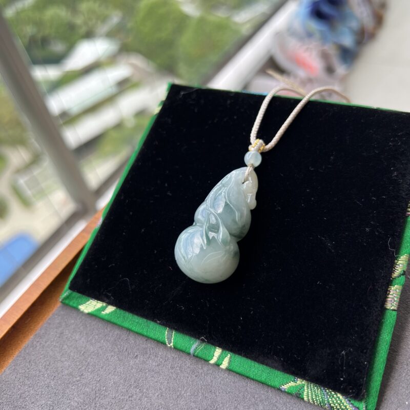 Lake Blue Hu Lu Pendant 44mm, PLL932