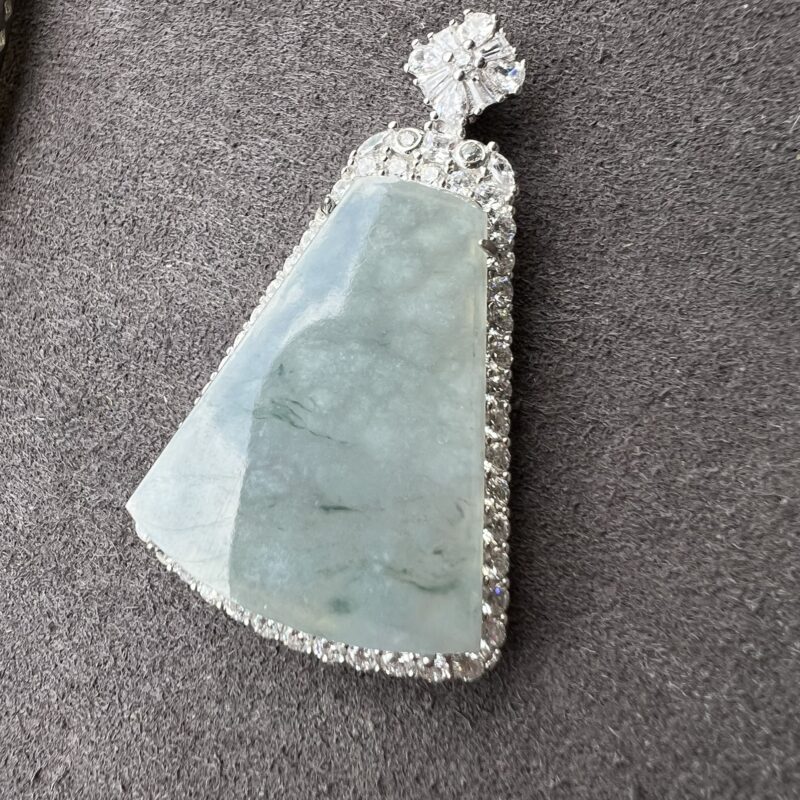 Sky Blue Plate (Wu Shi Pai) Pendant 29.5mm, PSL949