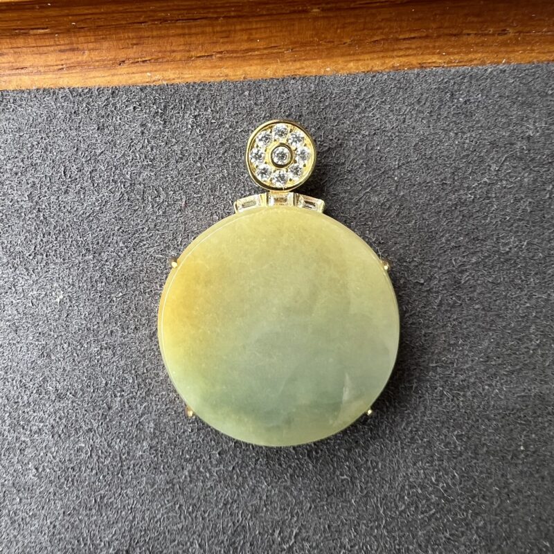 Yellow Plate (Wu Shi Pai) Pendant 27mm, PYL951