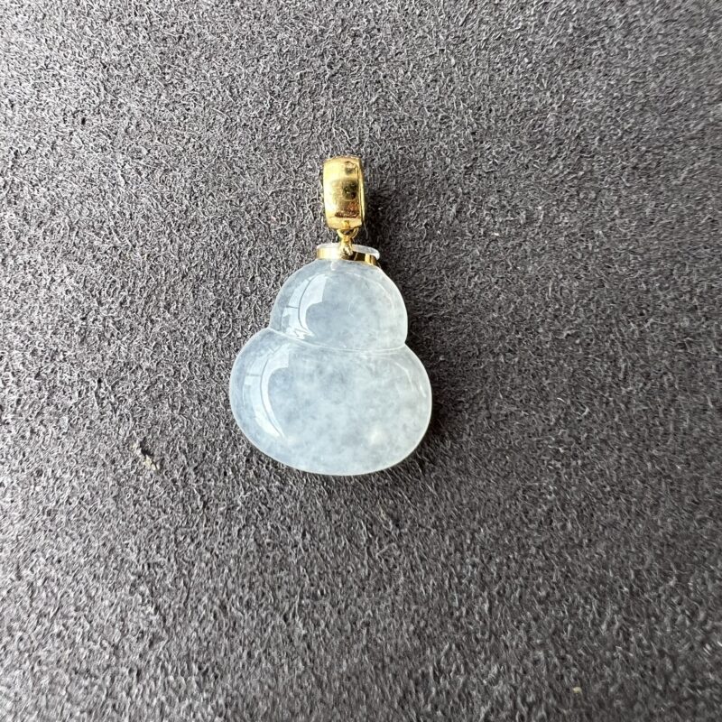 Icy White Hu Lu Pendant 15mm, PIM973
