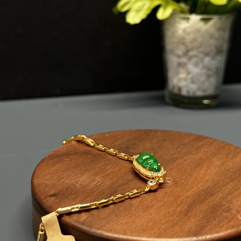 Green Beans (Fu Dou) Bracelet 18mm, BGM997