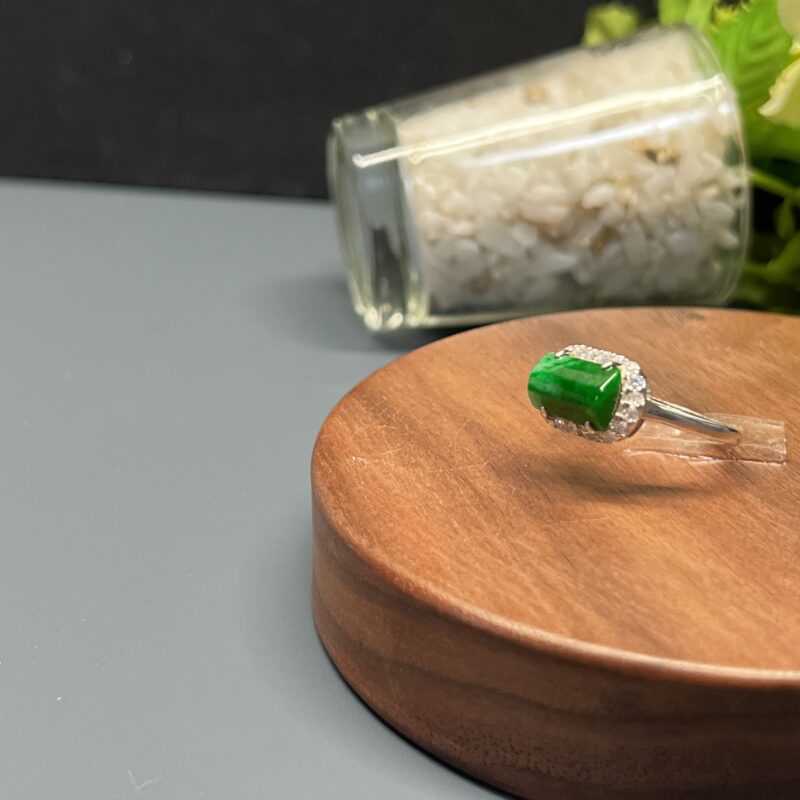 Green Irregular Ring - in setting10.7mm, RGM1004