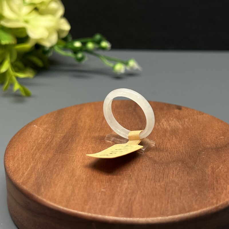 16.6mm Icy White Round Ring - Full Jadeite Ring16.6mm, RIM1012