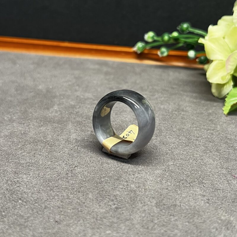 19.4mm Piano Black Round Ring - Full Jadeite Ring19.4mm, RPL1047