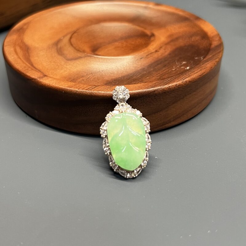 Green Leaf Pendant 19.4mm, PGM1058