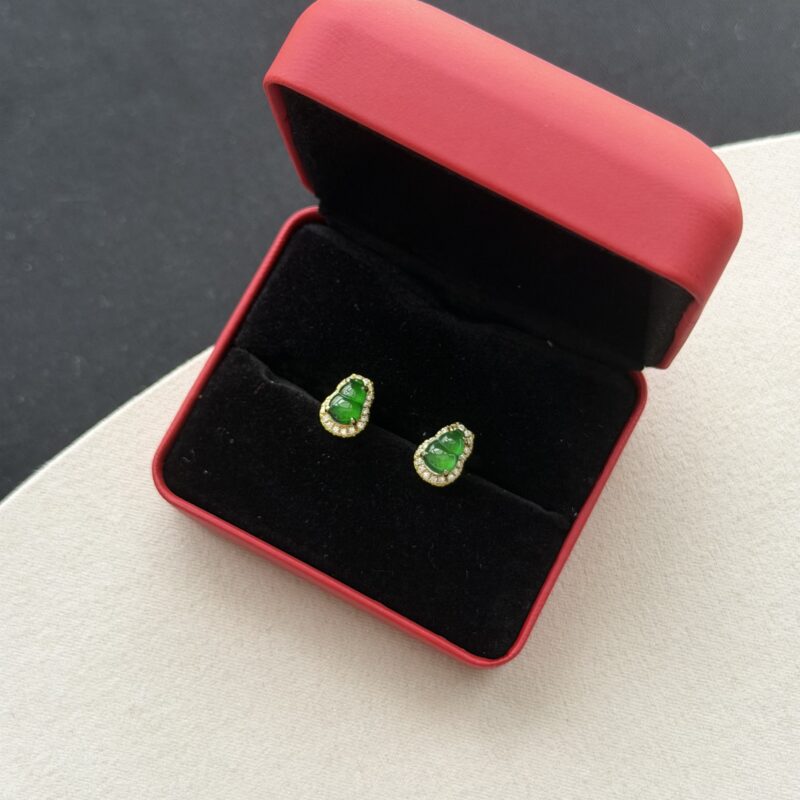 [Studs] Vibrant Green Icy Hulu (Gourd) Pair Jadeite Earring (Hulu), V3-EHV-6362 | Certified Grade A Jade