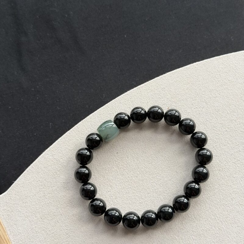 [8mm beads] Natural Black Jadeite Bracelet (Green Focal), V3-RGL-0436 | Certified Grade A Jade